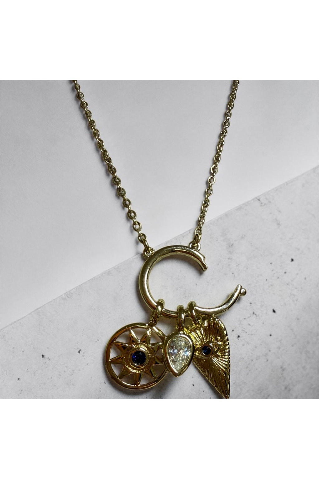 Charm Yaprak Kolye