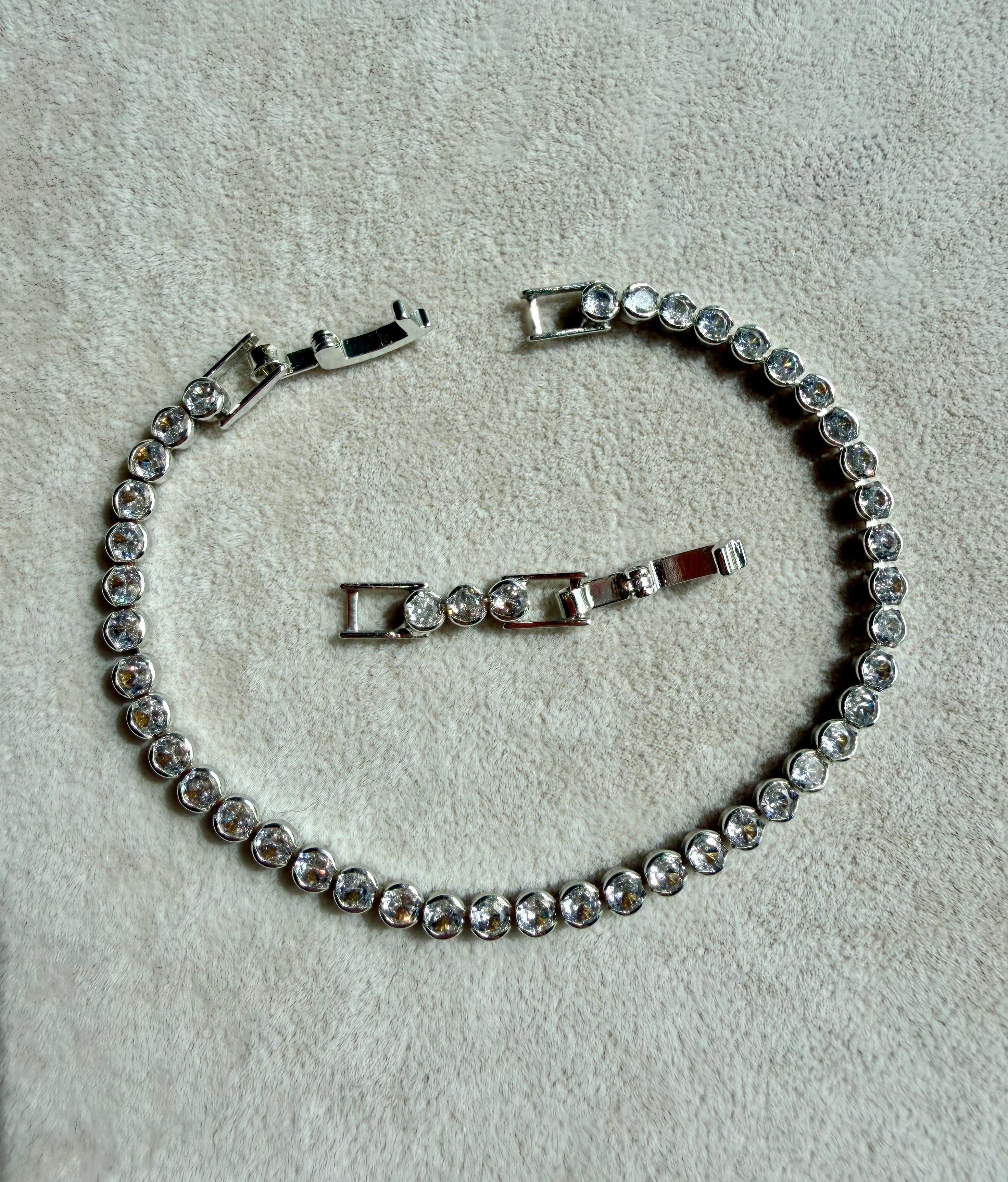 Bileklik Stainles Steel Büyük Su Yolu